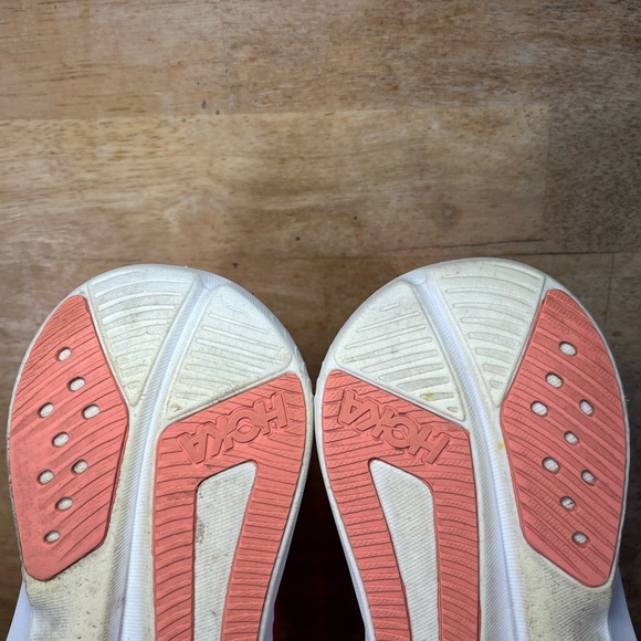Hoka One One Mach 6 LA Womens Size 7.5 Running Shoes Sneakers Guava White - Picture 11 of 14